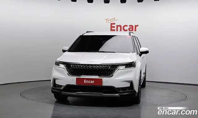 Kia Carnival 2023 2.2 автомат (гидро), миниатюра 3