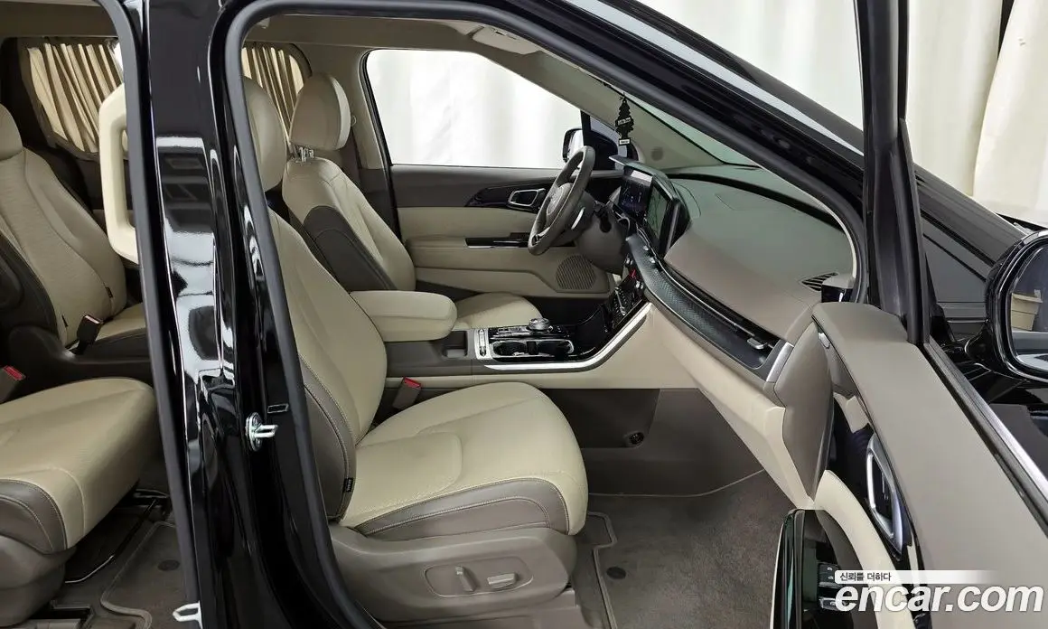 Kia Carnival 2023 3.5 автомат (гидро), фото 11