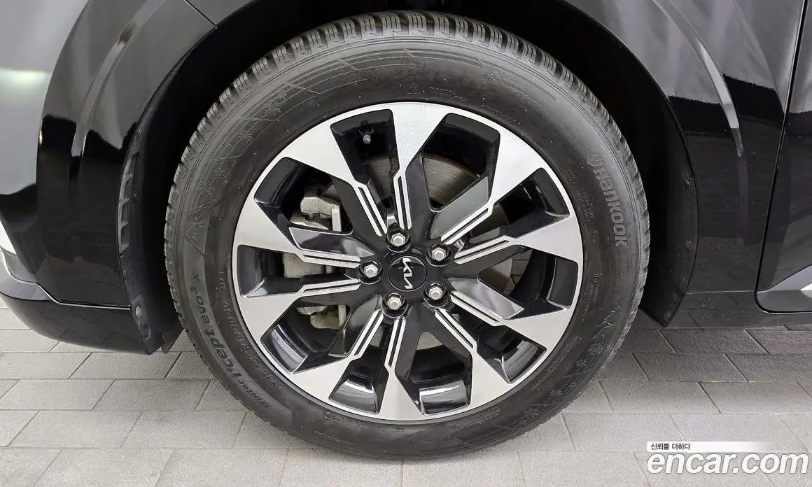 Kia Carnival 2023 3.5 автомат (гидро), фото 5