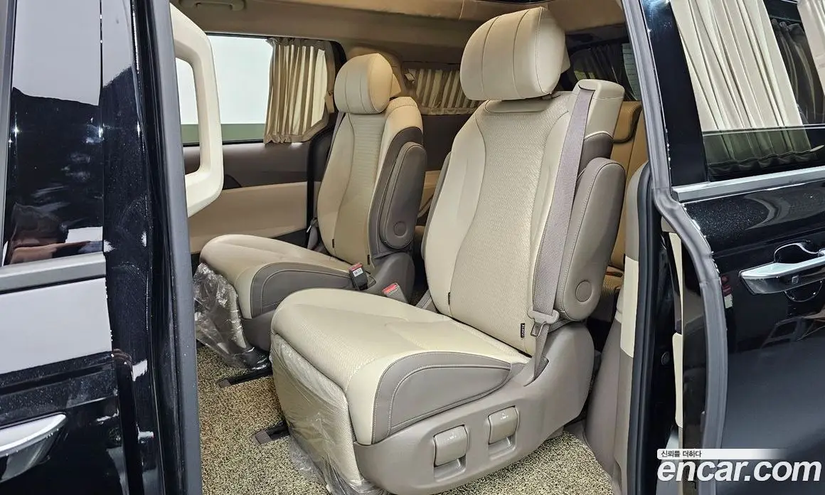 Kia Carnival 2023 2.2 автомат (гидро), фото 17