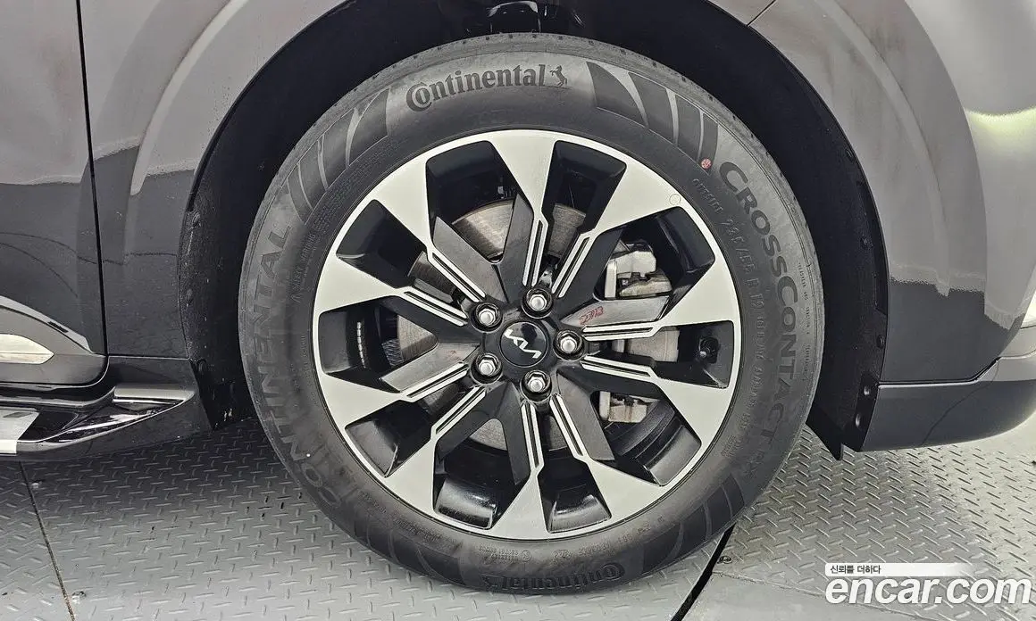 Kia Carnival 2023 2.2 автомат (гидро), фото 7