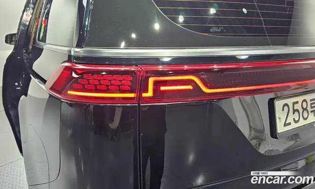 Kia Carnival 2023 2.2 автомат (гидро), миниатюра 9