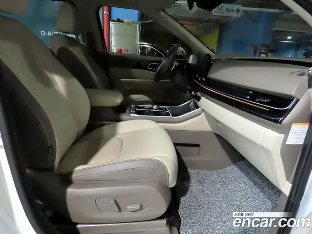 Kia Carnival 2024 1.6 автомат (гидро), миниатюра 11