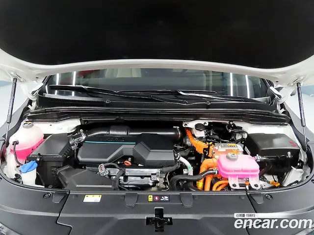 Kia Carnival 2024 1.6 автомат (гидро), миниатюра 6