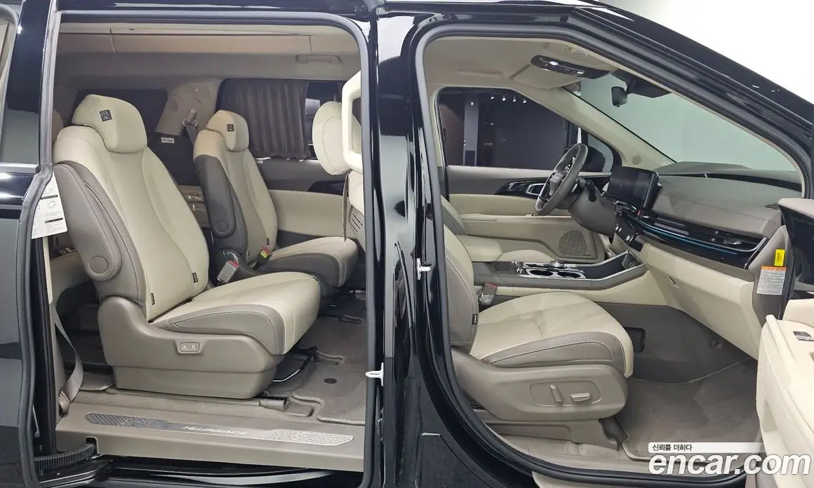 Kia Carnival 2025 1.6 автомат (гидро), фото 12