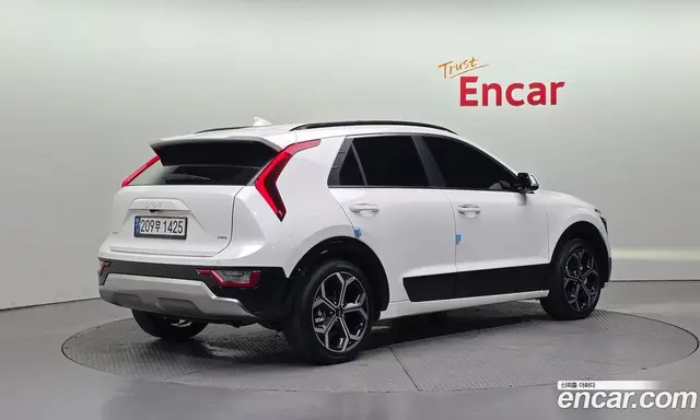 Kia Niro 2022 1.6 автомат (гидро), миниатюра 2