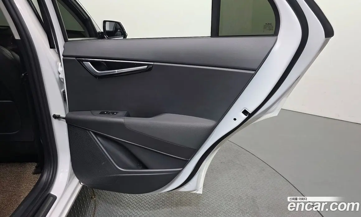Kia Niro 2022 1.6 автомат (гидро), фото 15