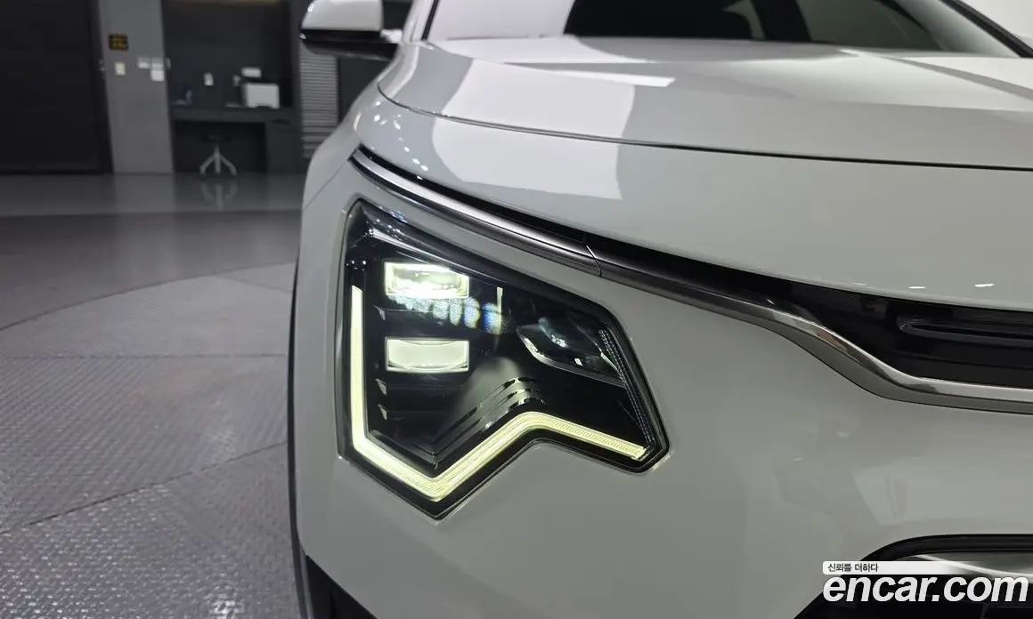 Kia Niro 2022 1.6 автомат (гидро), фото 8