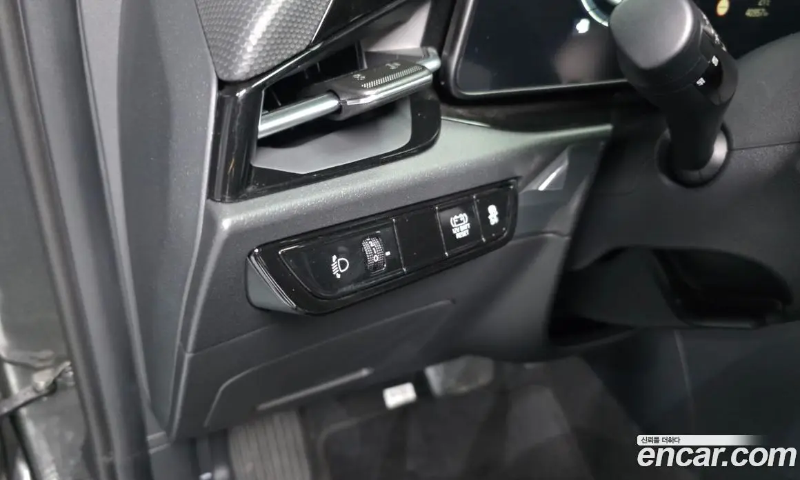 Kia Niro 2024 1.6 автомат (гидро), фото 23