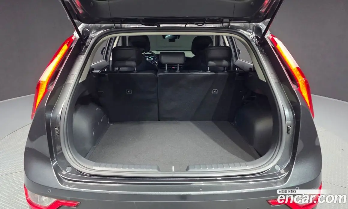 Kia Niro 2024 1.6 автомат (гидро), фото 26