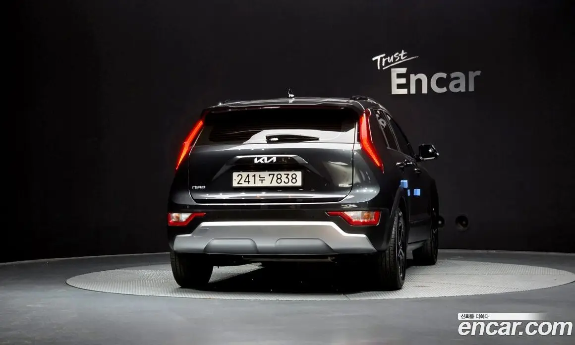 Kia Niro 2024 1.6 автомат (гидро), фото 4