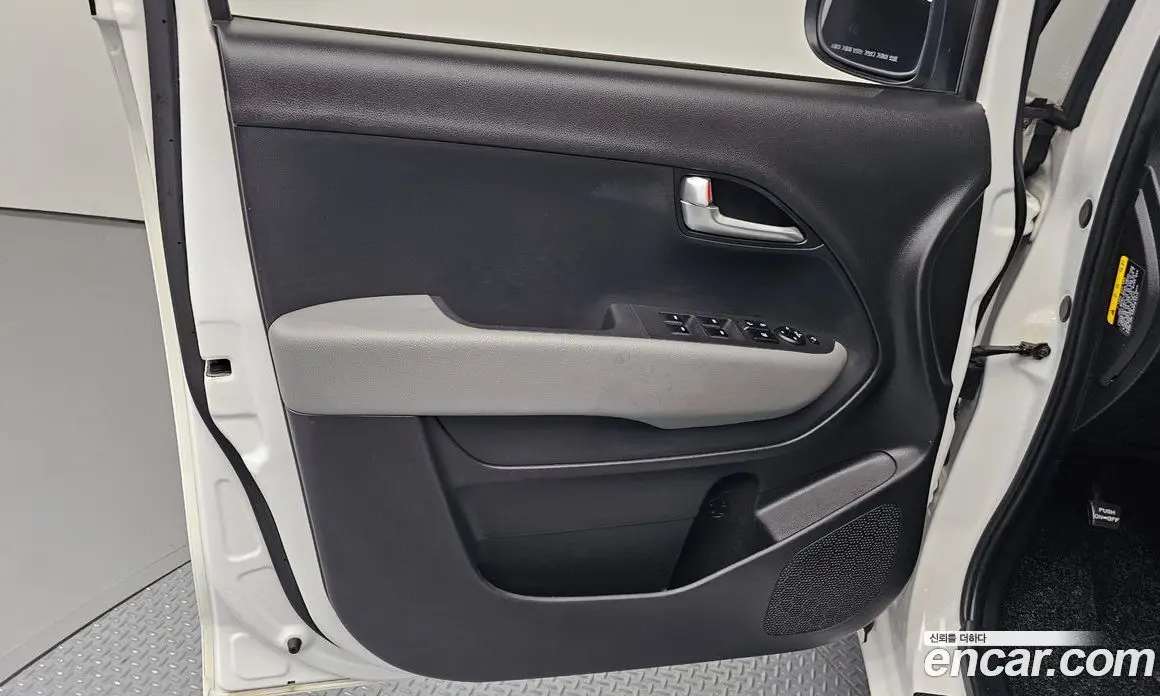 Kia Ray 2020 1.0 автомат (гидро), фото 14