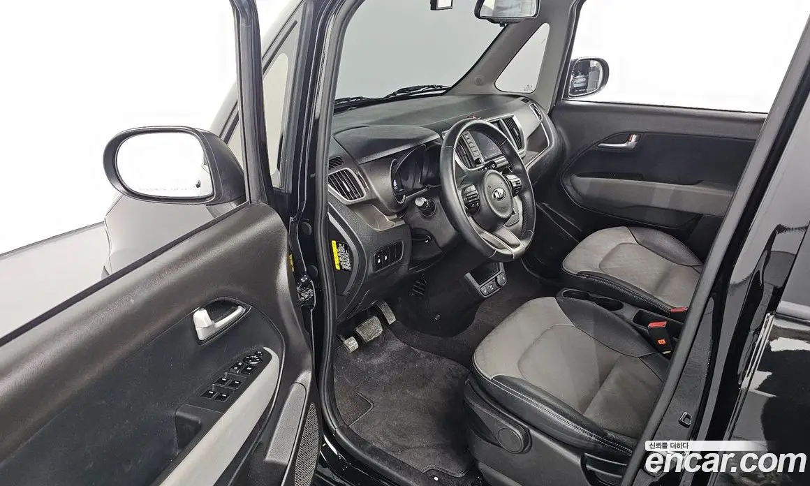 Kia Ray 2021 1.0 автомат (гидро), фото 10