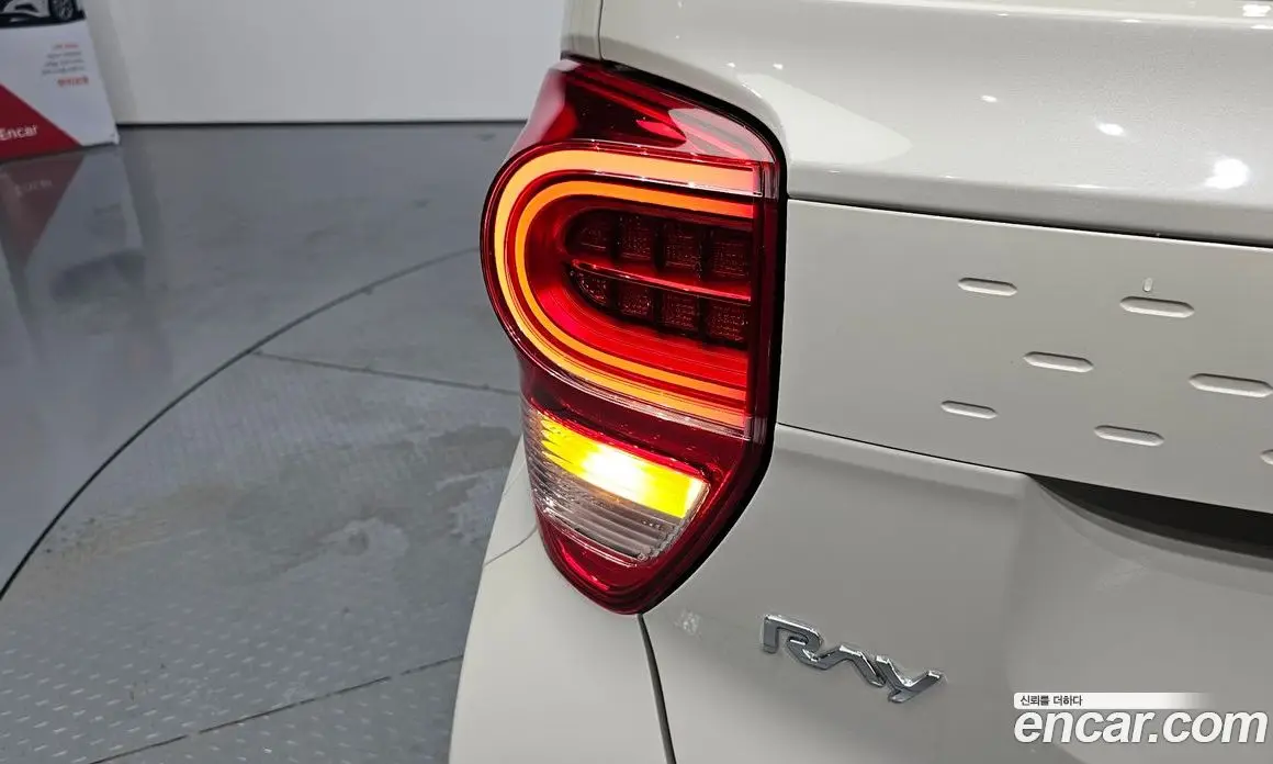 Kia Ray 2021 1.0 автомат (гидро), фото 9