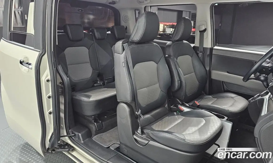 Kia Ray 2022 1.0 автомат (гидро), фото 16