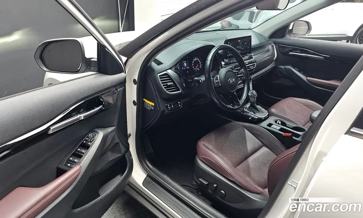 Kia Seltos 2019 1.6 автомат (гидро), фото 13