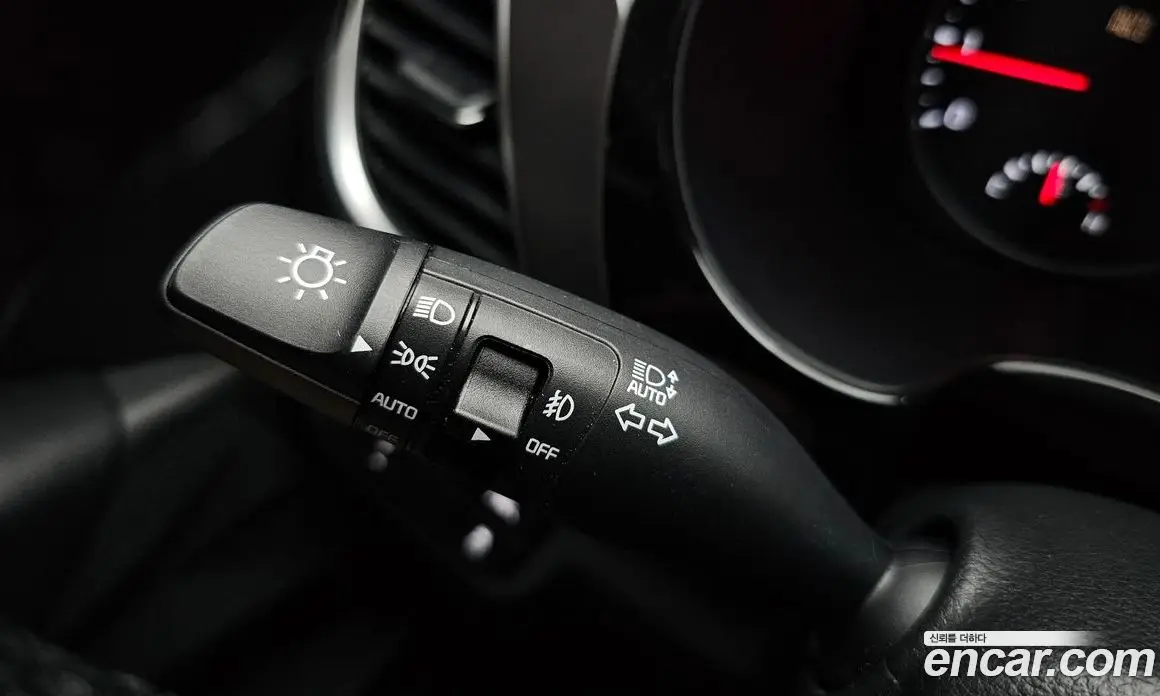 Kia Seltos 2019 1.6 автомат (гидро), фото 29