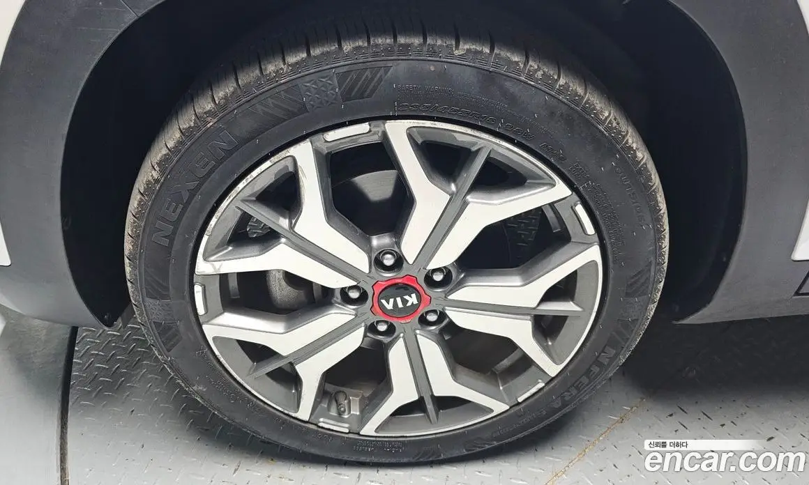 Kia Seltos 2019 1.6 автомат (гидро), фото 5