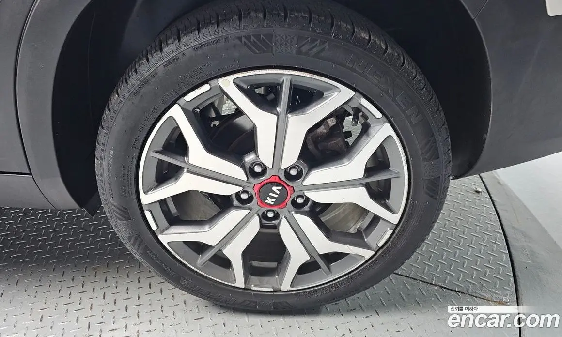 Kia Seltos 2019 1.6 автомат (гидро), фото 7