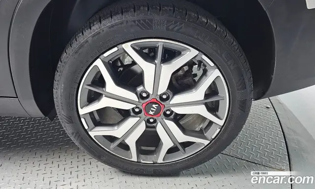 Kia Seltos 2019 1.6 автомат (гидро), миниатюра 7
