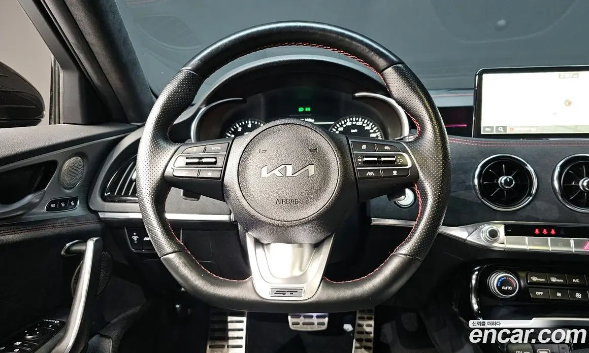 Kia Stinger 2022 3.3 автомат (гидро), фото 13