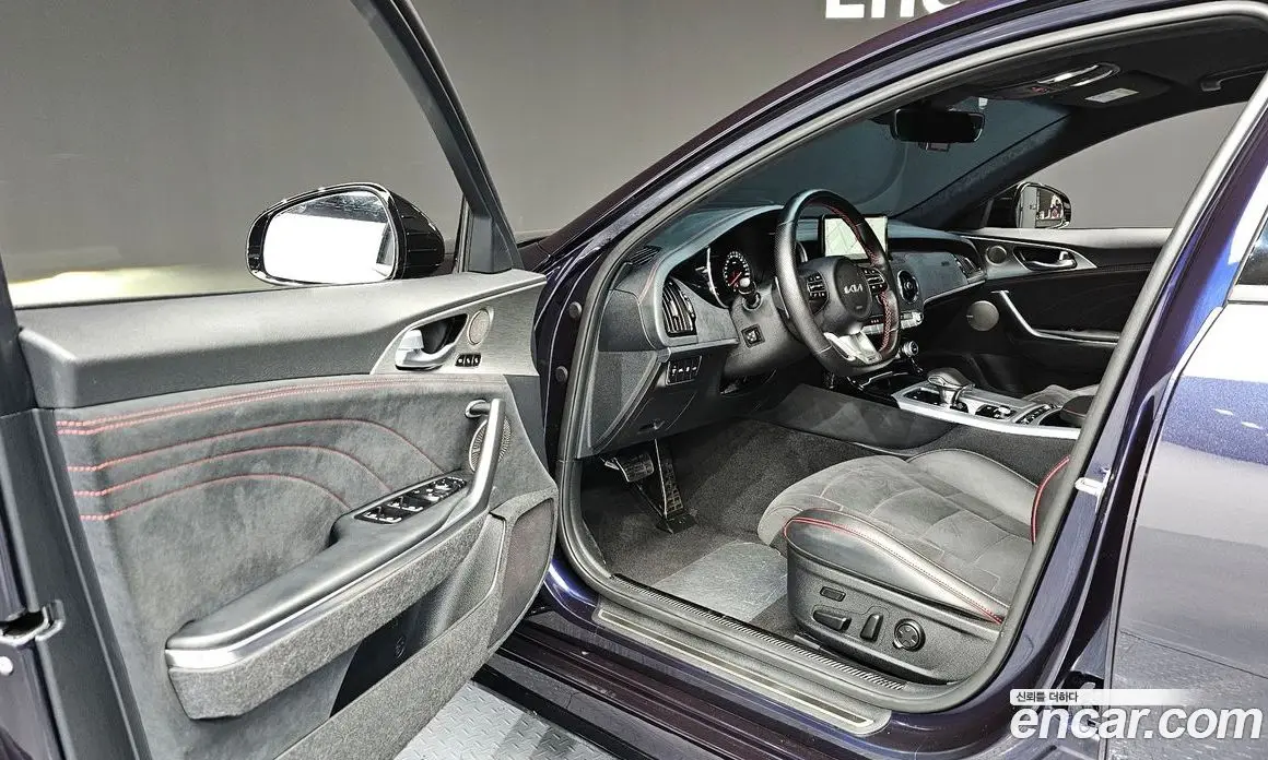 Kia Stinger 2022 3.3 автомат (гидро), фото 10