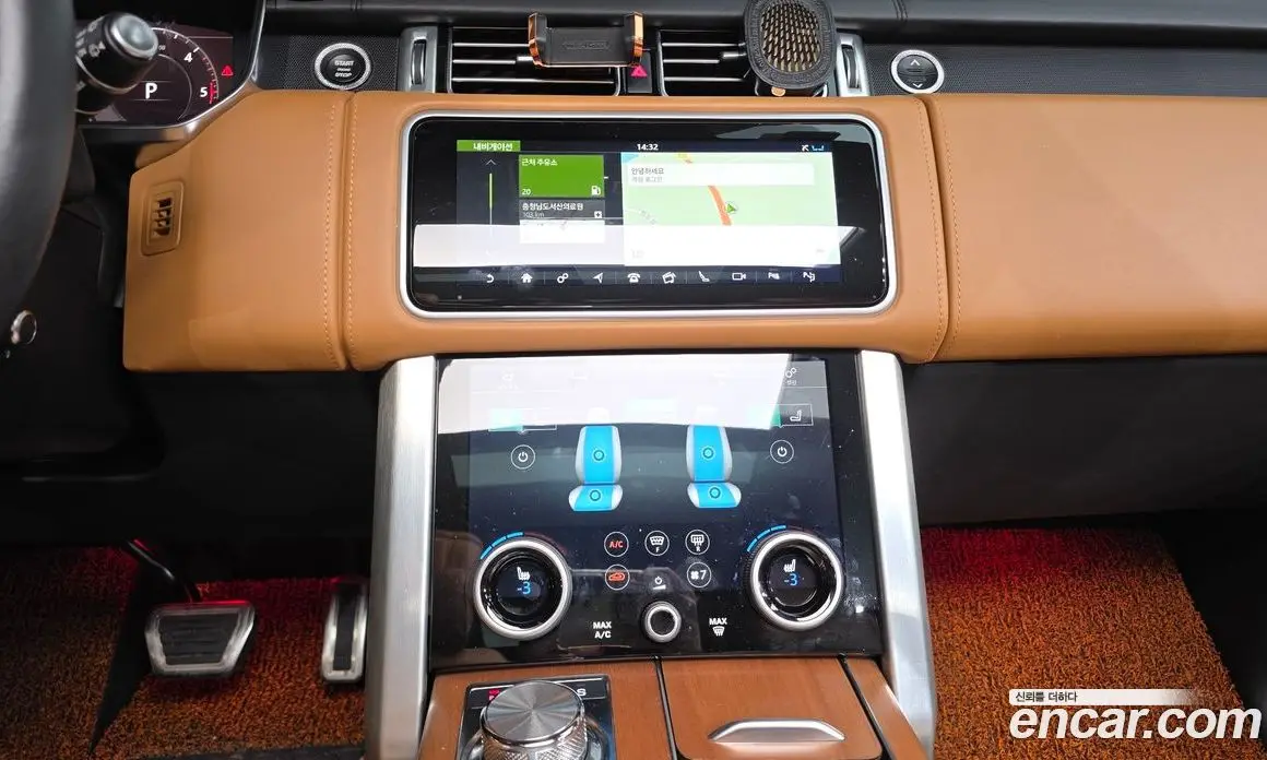Land Rover Range Rover 2018 4.4 автомат (гидро), фото 15
