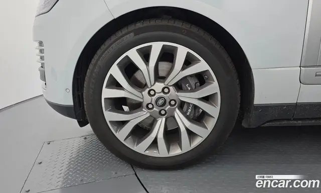 Land Rover Range Rover 2018 4.4 автомат (гидро), миниатюра 5