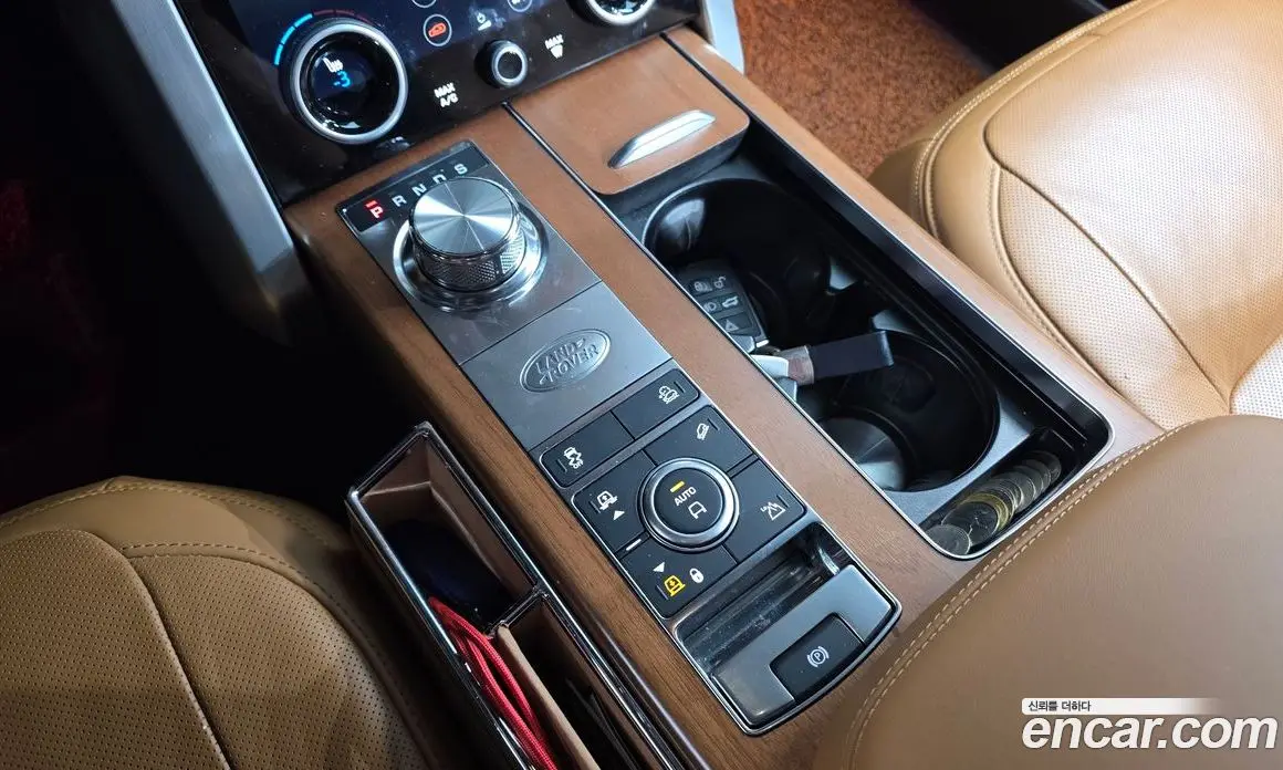 Land Rover Range Rover 2018 4.4 автомат (гидро), фото 9