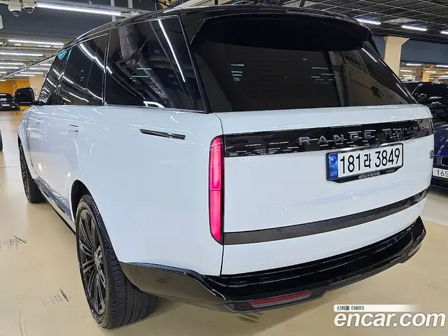 Land Rover Range Rover 2023 4.4 автомат (гидро), миниатюра 3