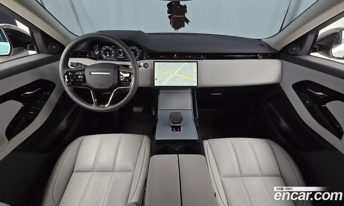 Land Rover Range Rover Evoque 2025 2.0 автомат (гидро), фото 7