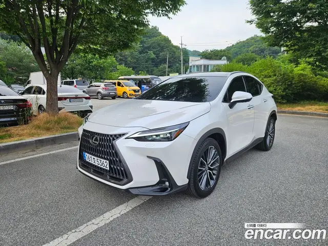 Lexus NX 2024 2.5 автомат (гидро), миниатюра 1
