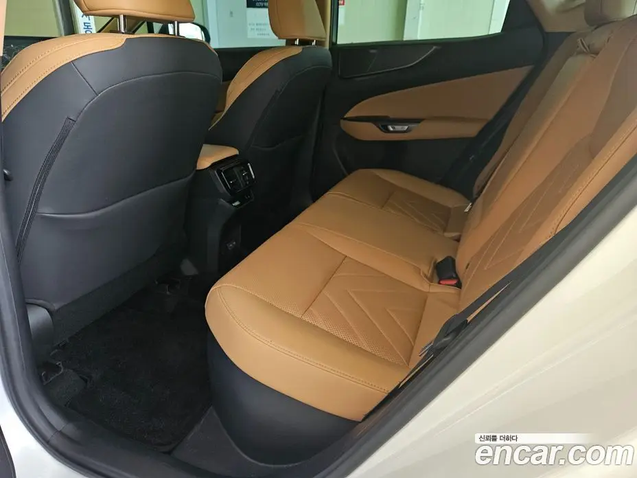 Lexus NX 2024 2.5 автомат (гидро), фото 15