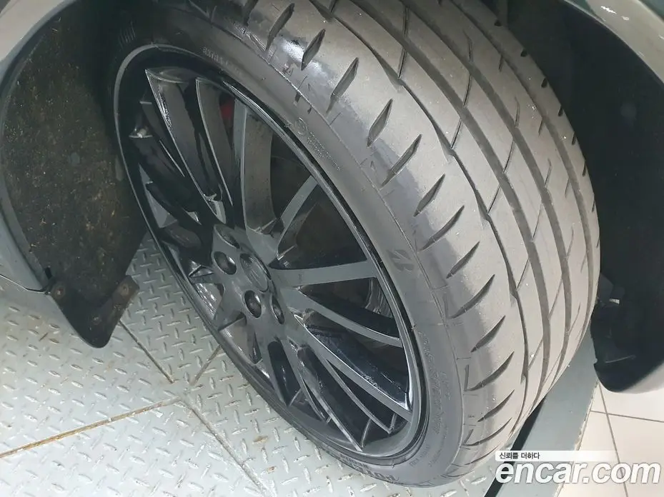 Maserati Quattroporte 2011 4.7 автомат (гидро), фото 5 Maserati Quattroporte 2011 4.7 автомат (гидро), фото 5