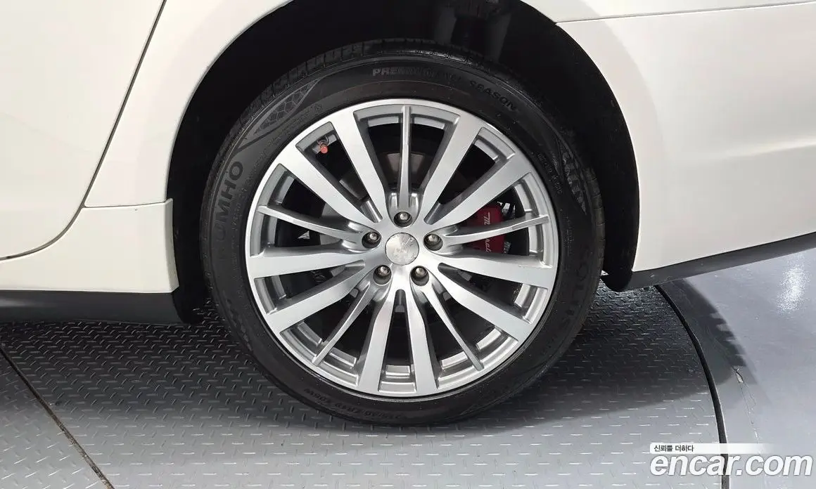 Maserati Quattroporte 2016 3.0 автомат (гидро), фото 5 Maserati Quattroporte 2016 3.0 автомат (гидро), фото 5