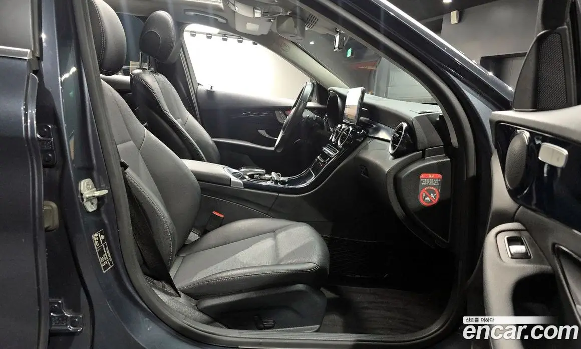 Mercedes-Benz C-Class 2015 2.0 гидро, фото 11 Mercedes-Benz C-Class 2015 2.0 гидро, фото 11