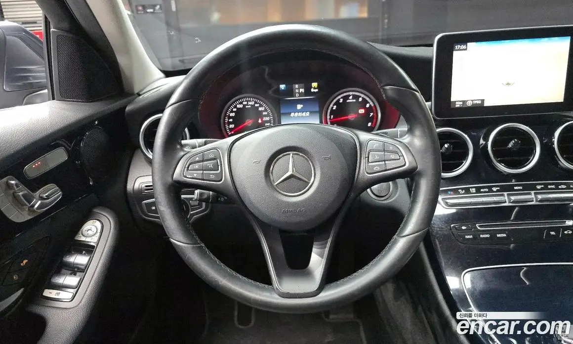 Mercedes-Benz C-Class 2015 2.0 гидро, фото 13 Mercedes-Benz C-Class 2015 2.0 гидро, фото 13