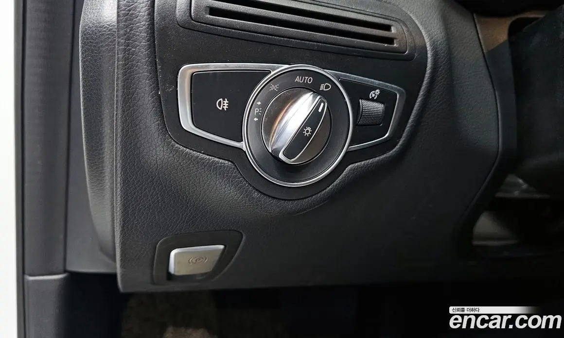 Mercedes-Benz C-Class 2017 1.6 гидро, фото 17 Mercedes-Benz C-Class 2017 1.6 гидро, фото 17
