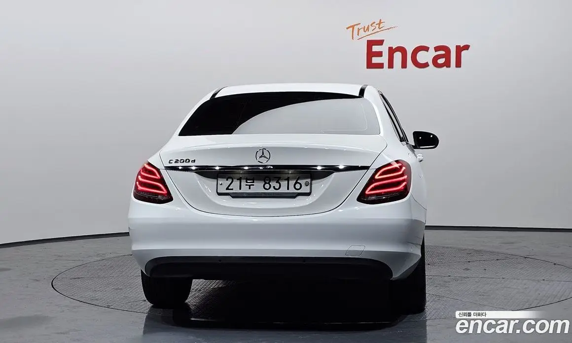 Mercedes-Benz C-Class 2017 1.6 гидро, фото 4 Mercedes-Benz C-Class 2017 1.6 гидро, фото 4