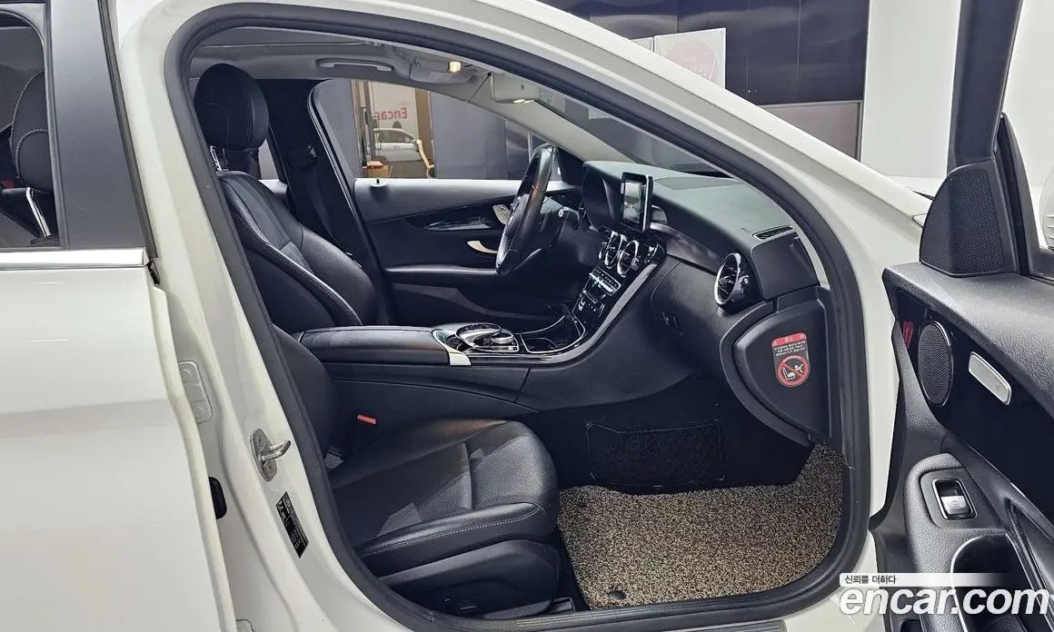 Mercedes-Benz C-Class 2017 1.6 гидро, фото 10 Mercedes-Benz C-Class 2017 1.6 гидро, фото 10