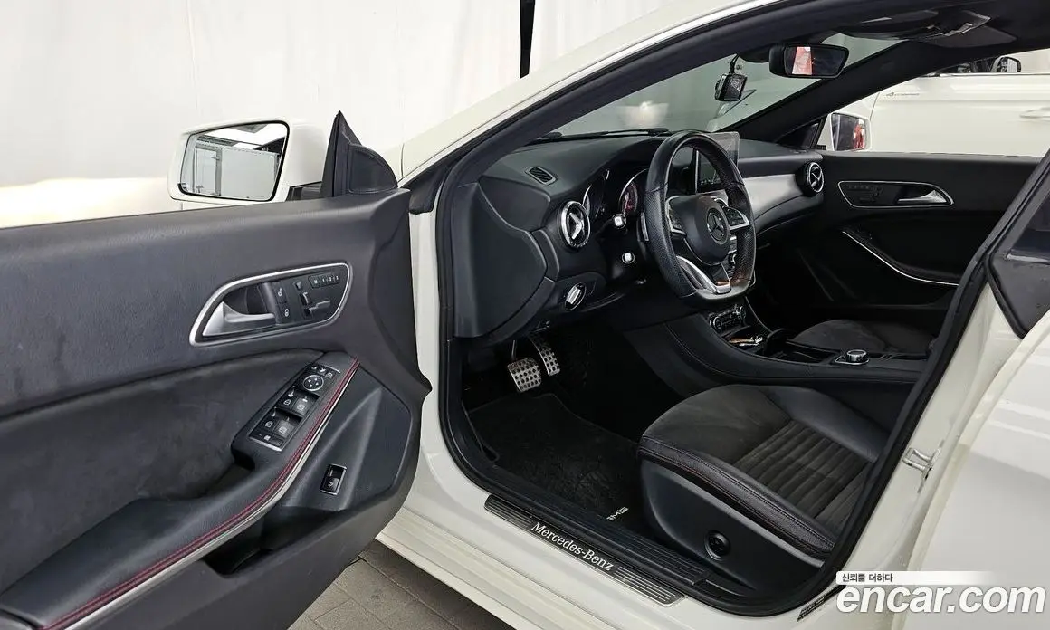 Mercedes-Benz CLA-Class 2015 2.0 гидро, фото 10 Mercedes-Benz CLA-Class 2015 2.0 гидро, фото 10
