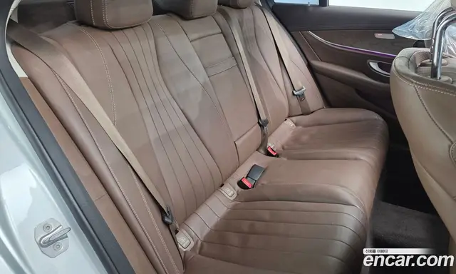 Mercedes-Benz E-Class 2017 2.0 автомат (гидро), миниатюра 12