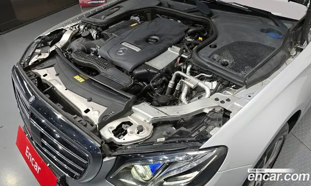 Mercedes-Benz E-Class 2017 2.0 автомат (гидро), миниатюра 6