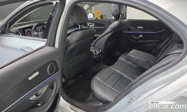 Mercedes-Benz E-Class 2017 2.0 автомат (гидро), миниатюра 11