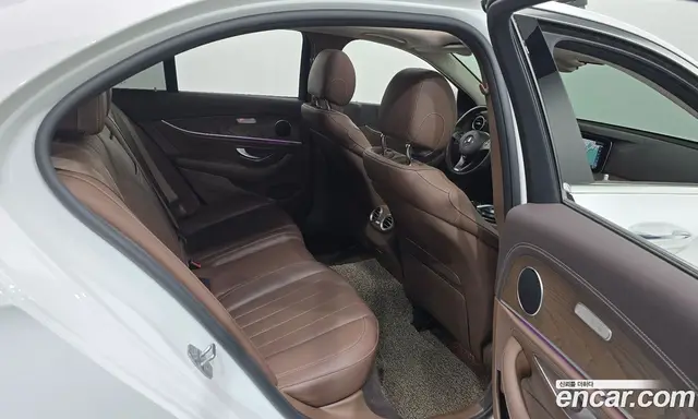 Mercedes-Benz E-Class 2017 2.0 гидро, миниатюра 11