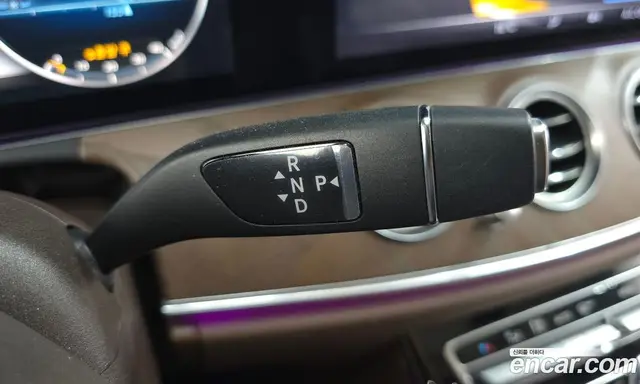 Mercedes-Benz E-Class 2017 2.0 гидро, миниатюра 9