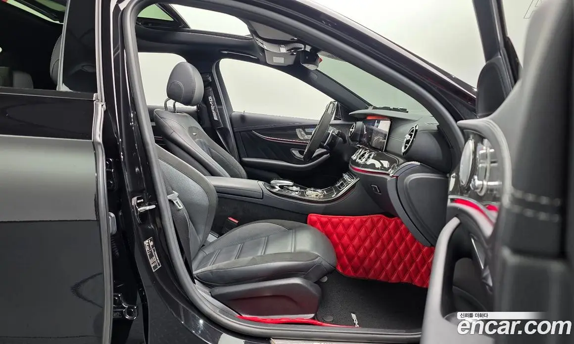 Mercedes-Benz E-Class 2018 4.0 гидро, фото 15 Mercedes-Benz E-Class 2018 4.0 гидро, фото 15