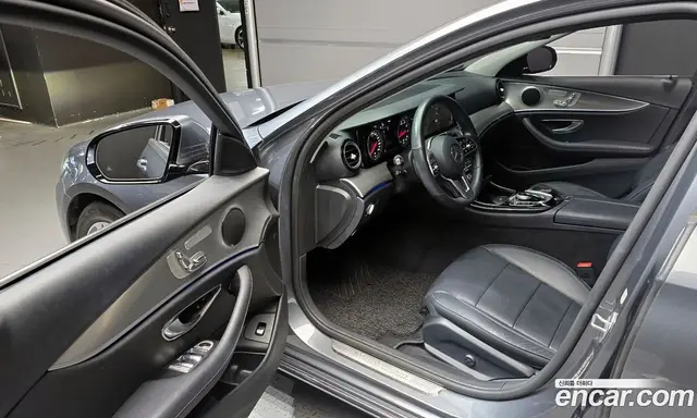 Mercedes-Benz E-Class 2019 2.0 автомат (гидро), миниатюра 11