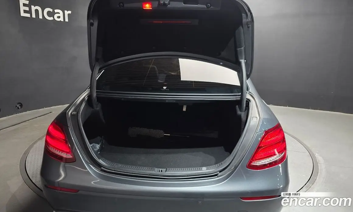 Mercedes-Benz E-Class 2019 2.0 автомат (гидро), фото 20