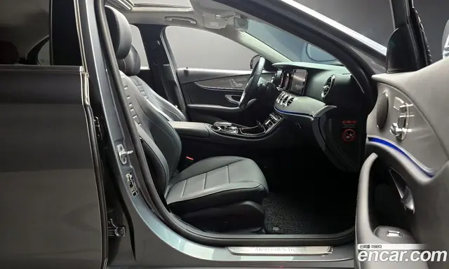 Mercedes-Benz E-Class 2019 2.0 автомат (гидро), миниатюра 10